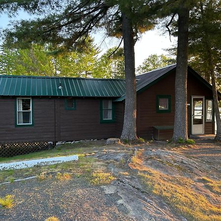 Paddler'S Rest Lakeside Cabins And Motel Long Lake Exterior foto