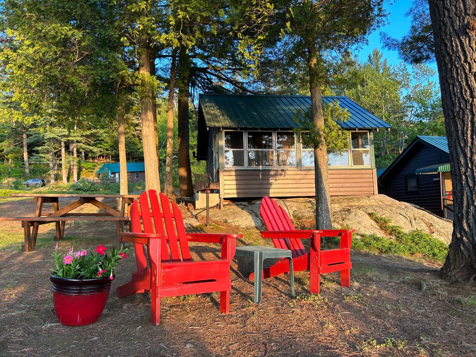 Paddler'S Rest Lakeside Cabins And Motel Long Lake Exterior foto