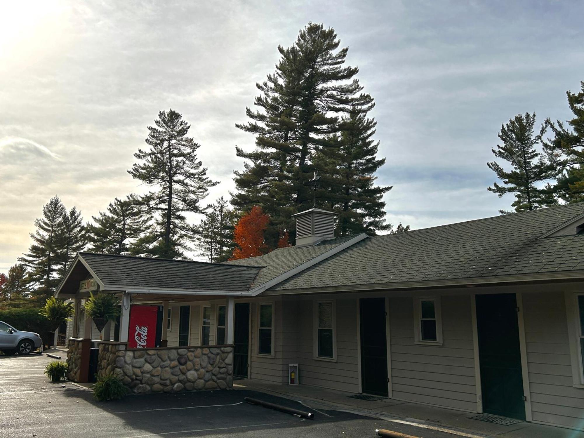 Paddler'S Rest Lakeside Cabins And Motel Long Lake Exterior foto